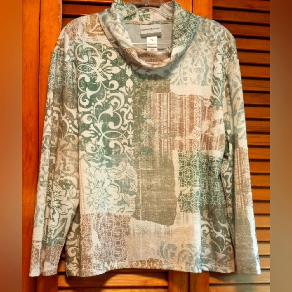 Alfred Dunner Women's Green Cowl Neck Shirt Blouse Size PM